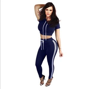 Two piece set tracksuit short sleeve with hoodie